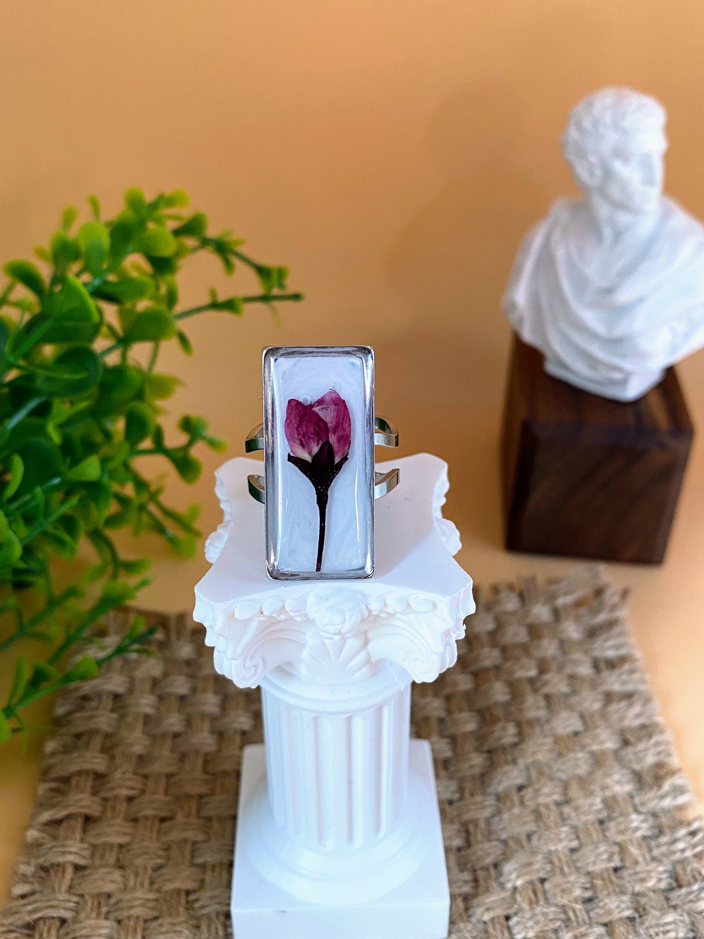 Rosé Frame Ring