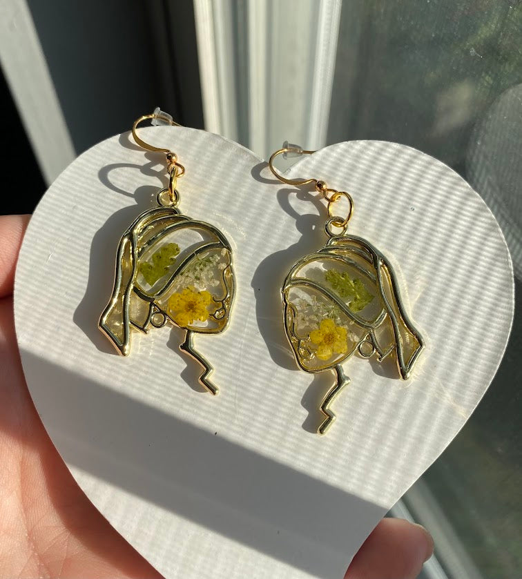 She Blossoms Earrings