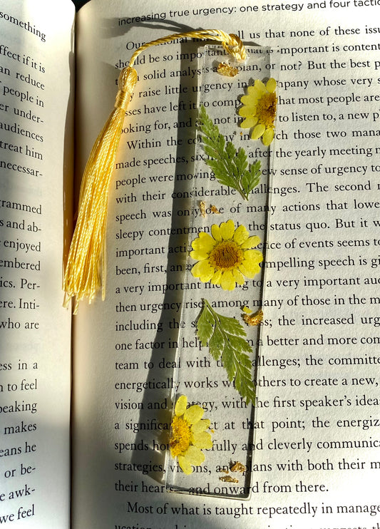Yellow Daisy Glow Bookmark