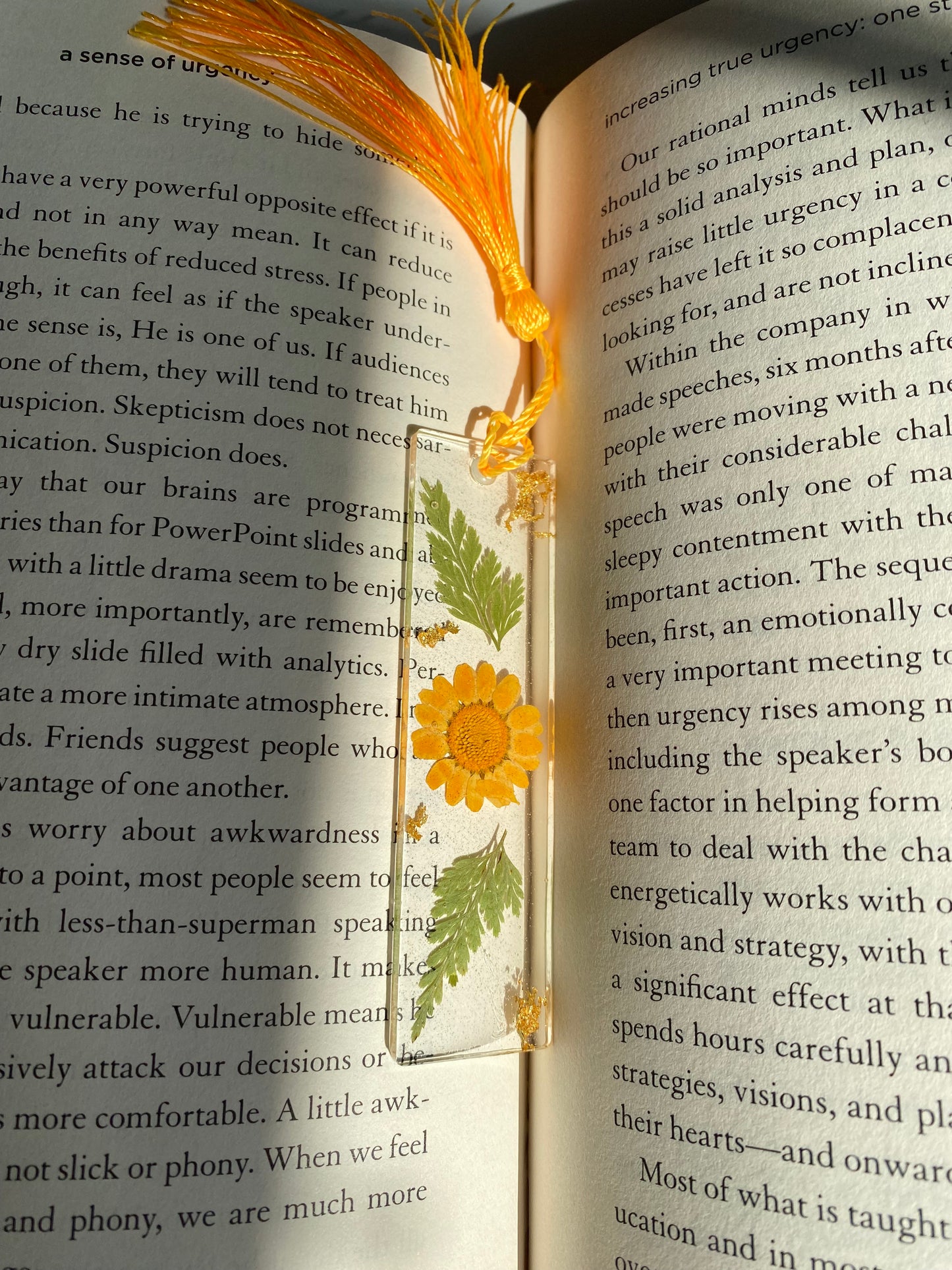 Mini Orange Daisy Glow Bookmark